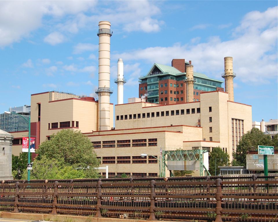 A 250 MW cogeneration plant in Cambridge, Massachusetts   Mirant_Kendall_Cogeneration_Station